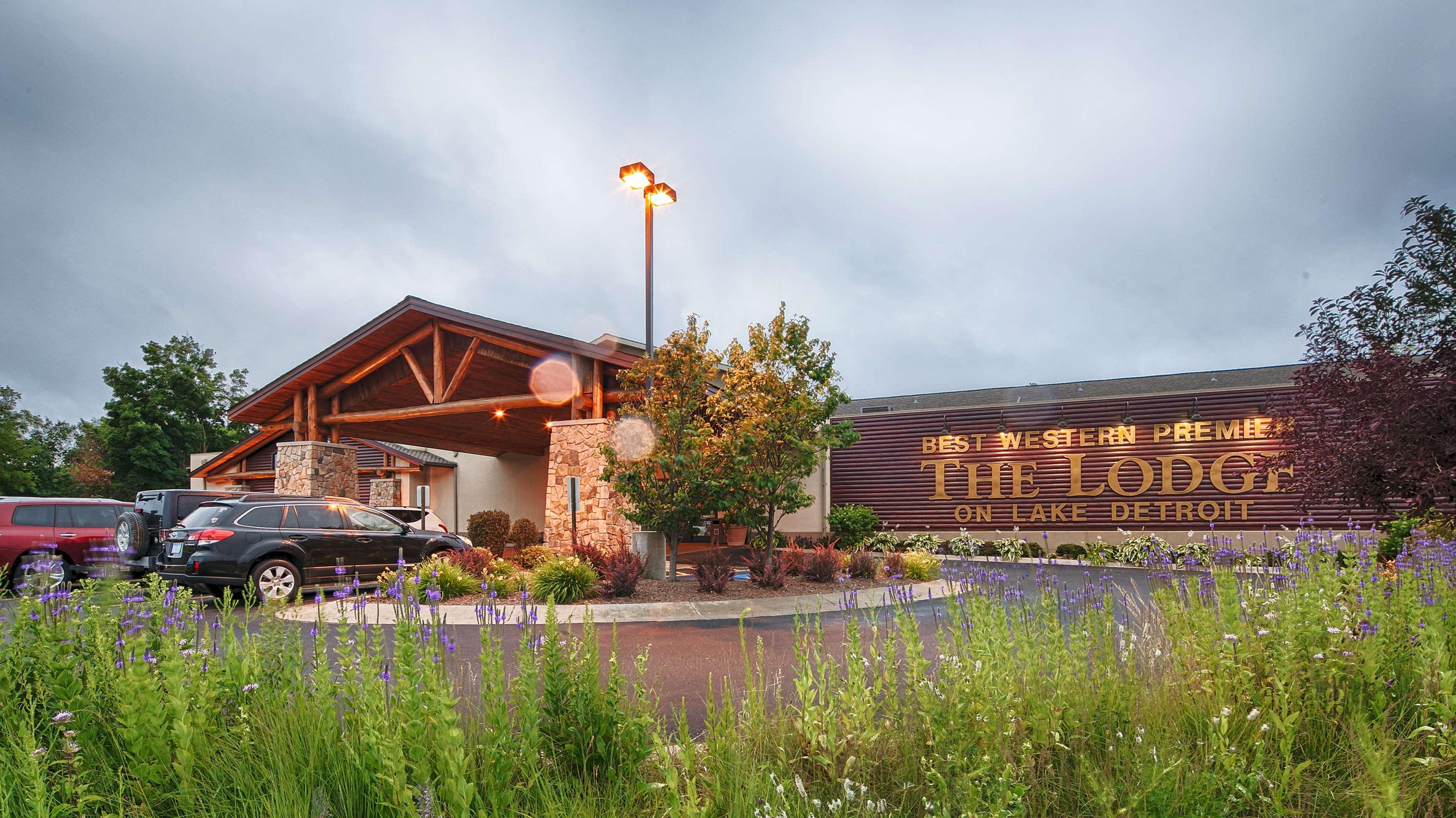 Best Western Premier The Lodge On Lake Detroit Detroit Lakes Luaran gambar